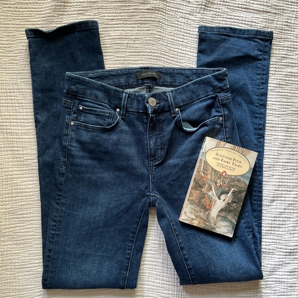 Ann Taylor “The Straight” Dark Blue Jeans Size 0